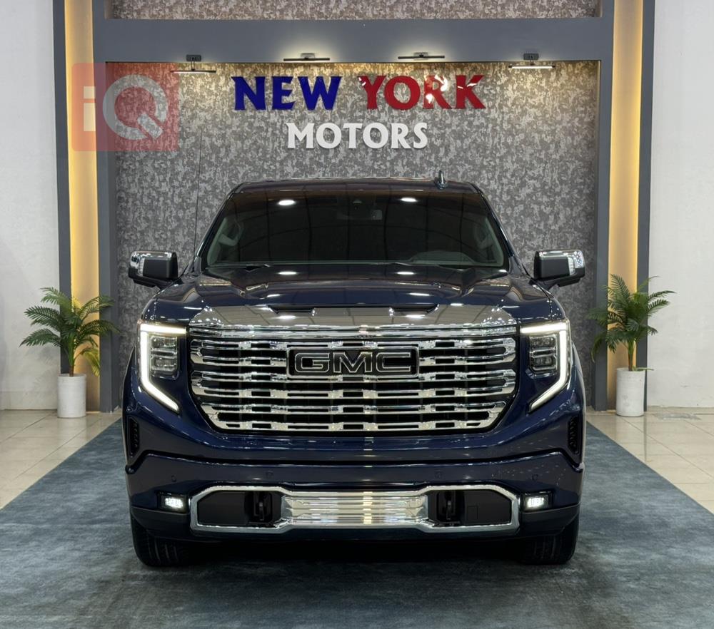 GMC Sierra